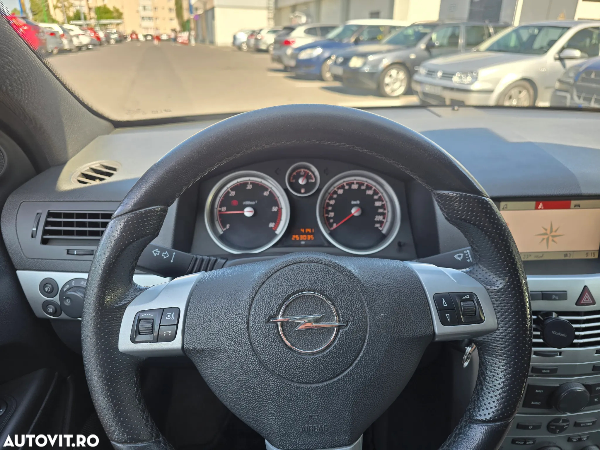 Opel Astra GTC 1.7 CDTI Sport - 4