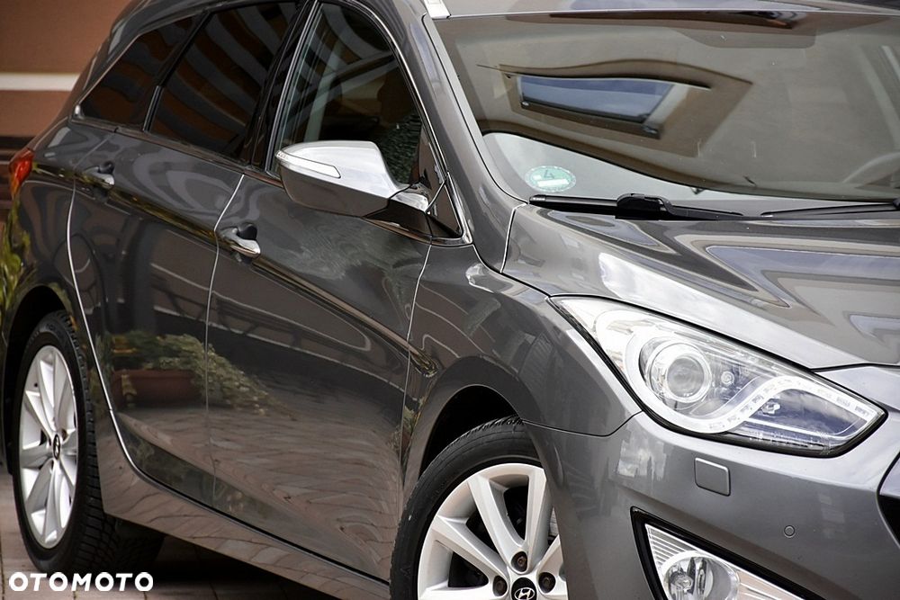 Hyundai i40 i40cw 1.7 CRDi Fifa World Cup Edition - 10