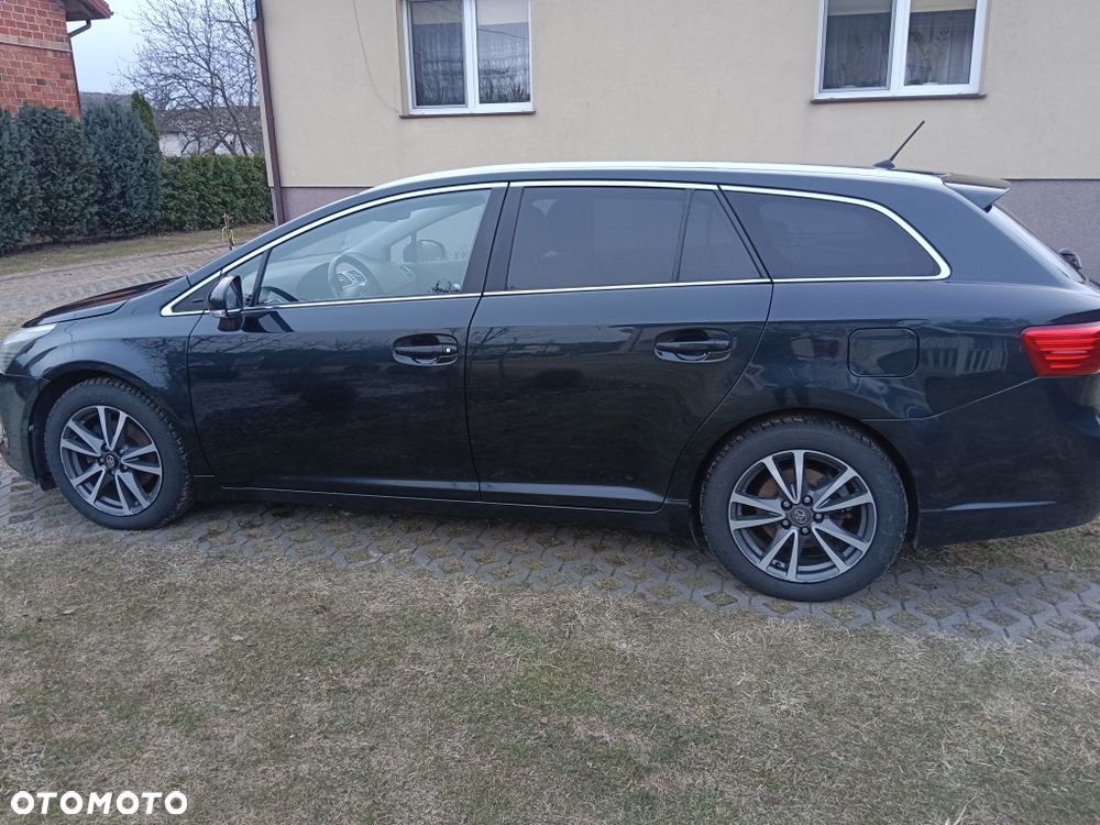 Toyota Avensis - 4