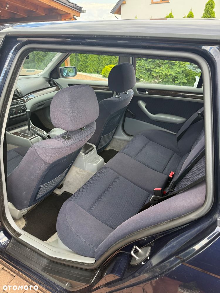 BMW Seria 3 318i - 13