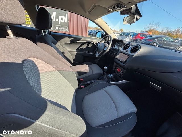 Alfa Romeo Mito 1.4 Distinctive - 23
