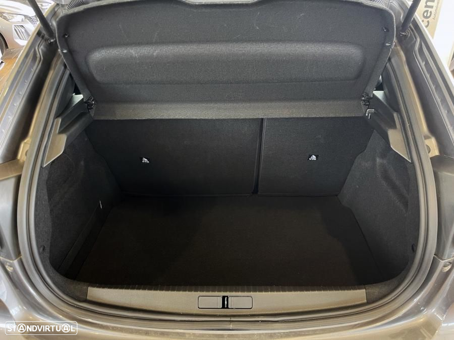 Peugeot 208 1.2 PureTech Active Pack - 27