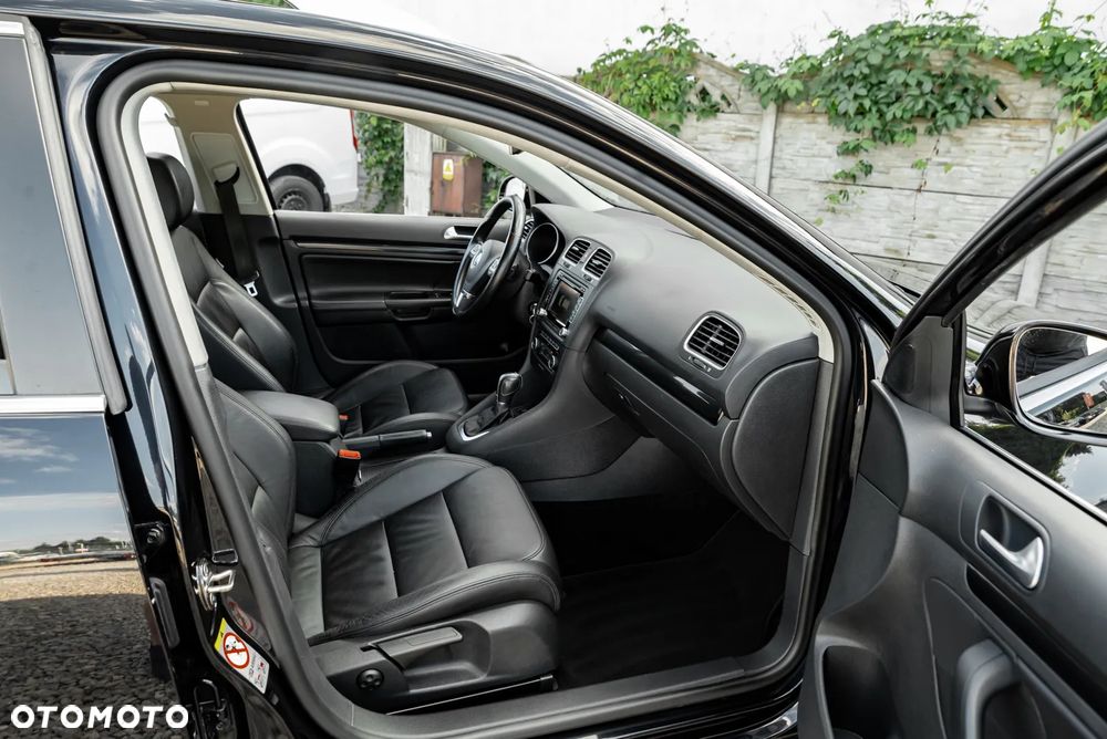 Volkswagen Golf 1.6 TDI DPF DSG Highline - 24