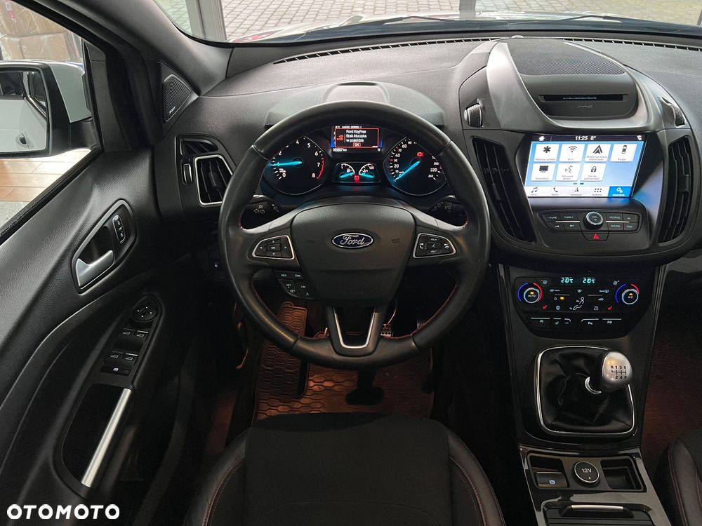 Ford Kuga - 32