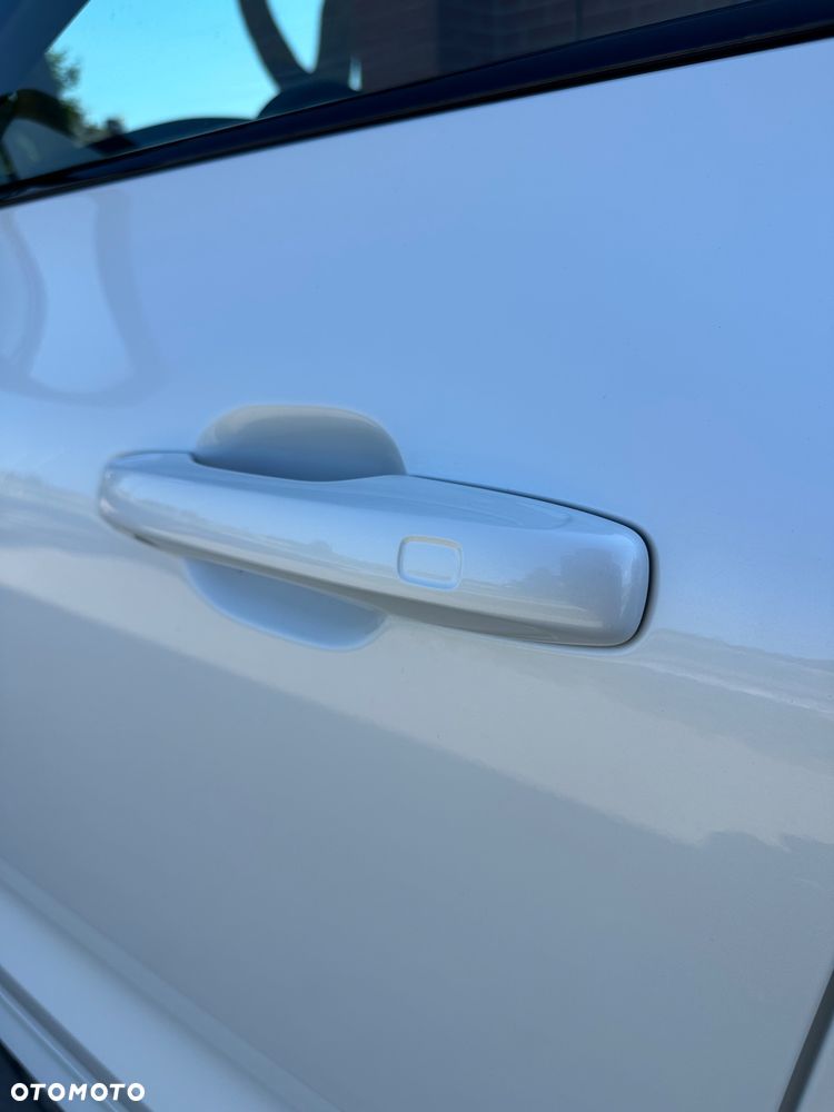 Volvo XC 60 B5 B AWD Plus Dark - 9