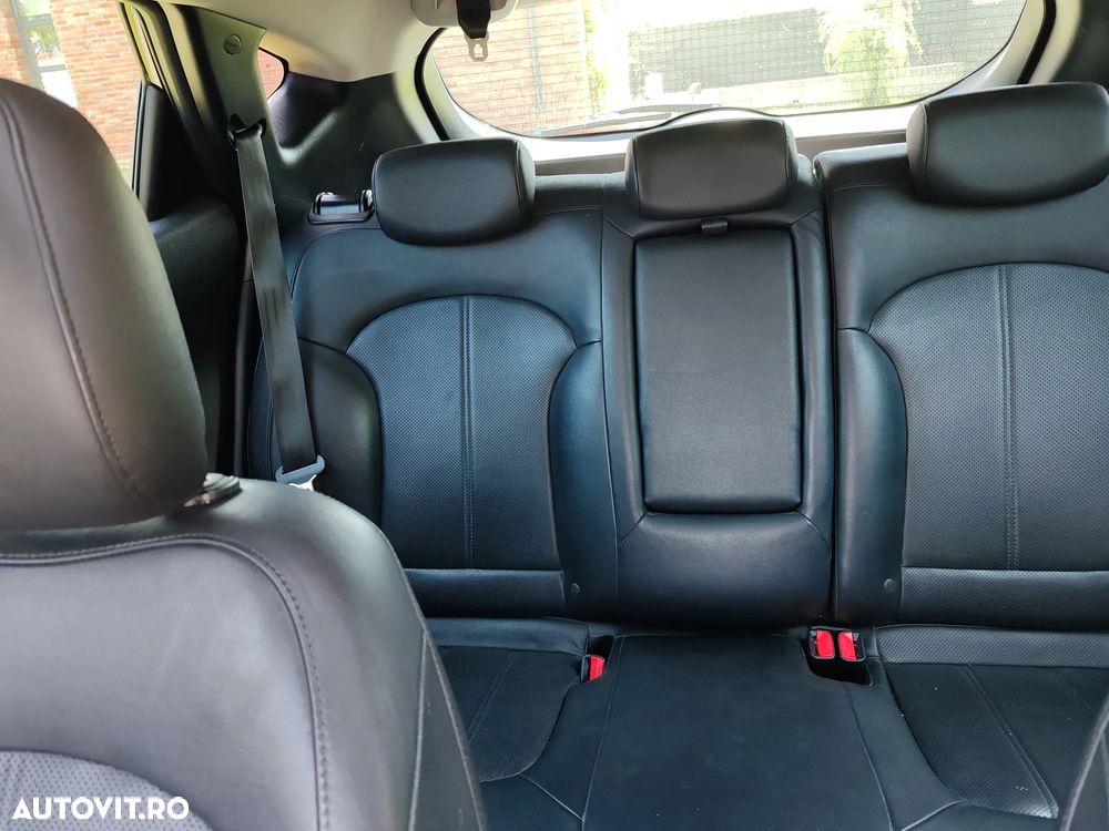 Hyundai ix35 2.0 CRDI 4WD Premium - 6