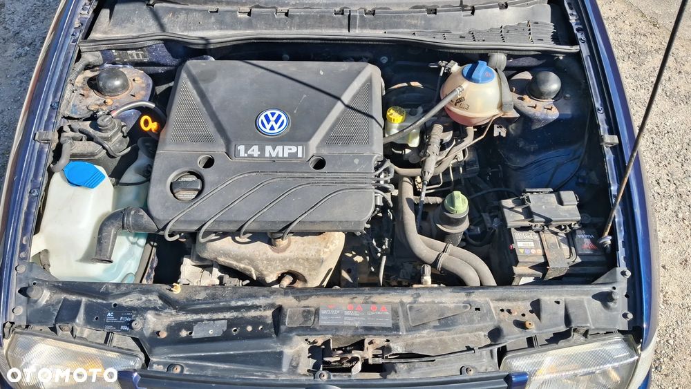 Volkswagen Polo 1.4 Comfortline - 11