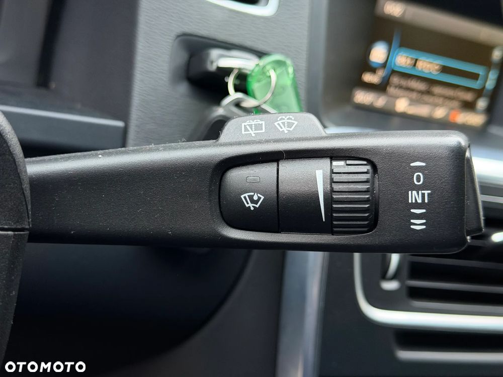 Volvo V60 T3 Momentum - 20