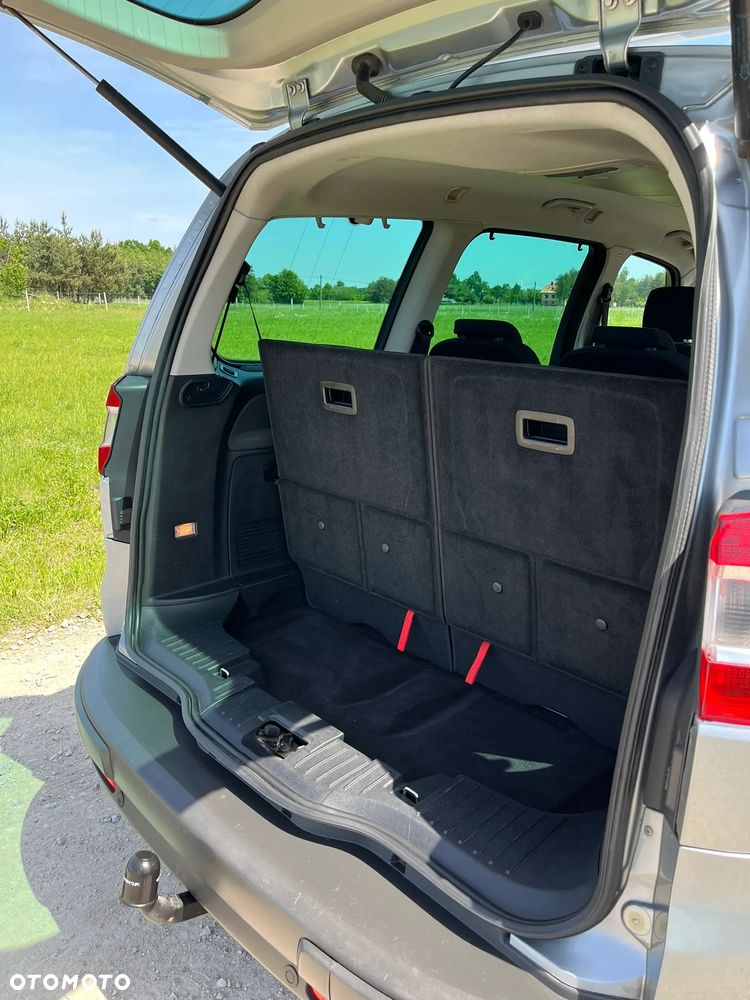 Ford Galaxy - 27