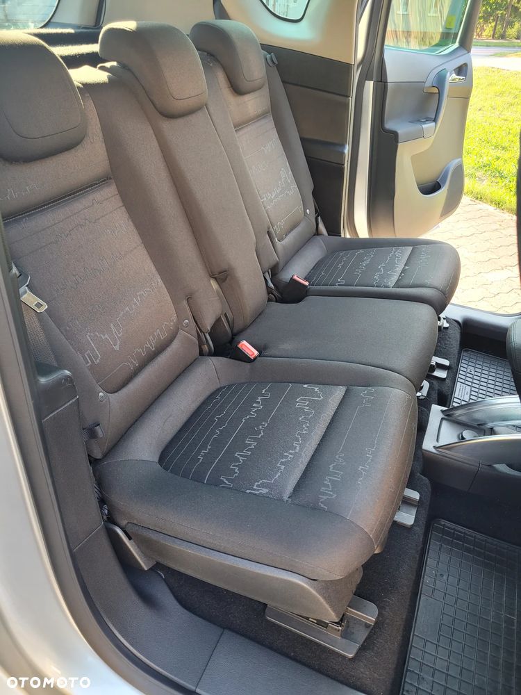 Opel Meriva - 13