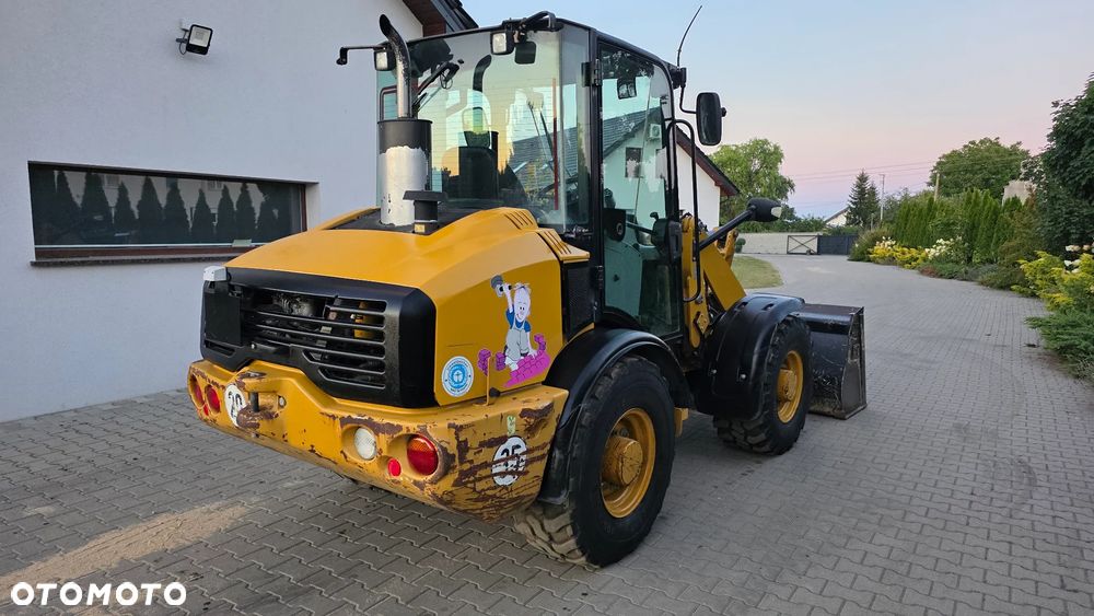 Caterpillar 906H - 7