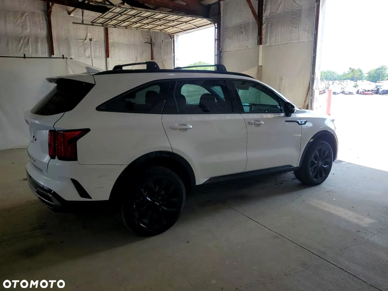 Kia Sorento - 4