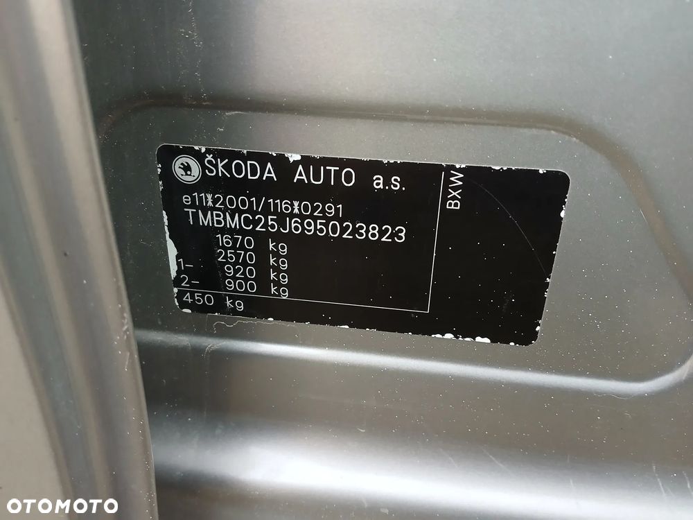 Skoda Roomster 1.4 16V Style - 12