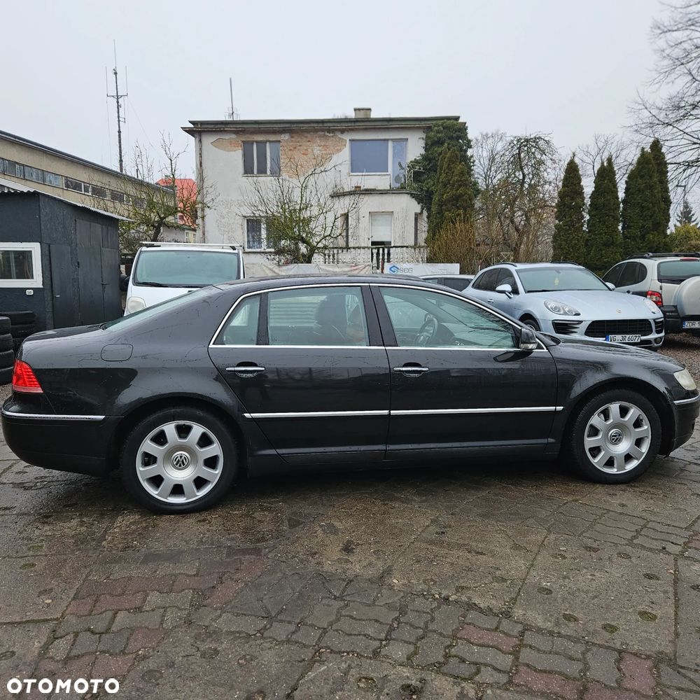 Volkswagen Phaeton - 11