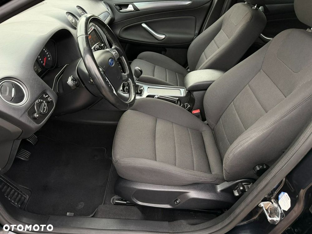 Ford Mondeo 2.0 TDCi Titanium - 17