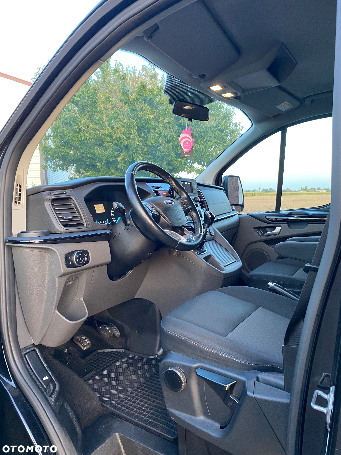 Ford Tourneo Custom 2.0 EcoBlue L1 Trend - 10
