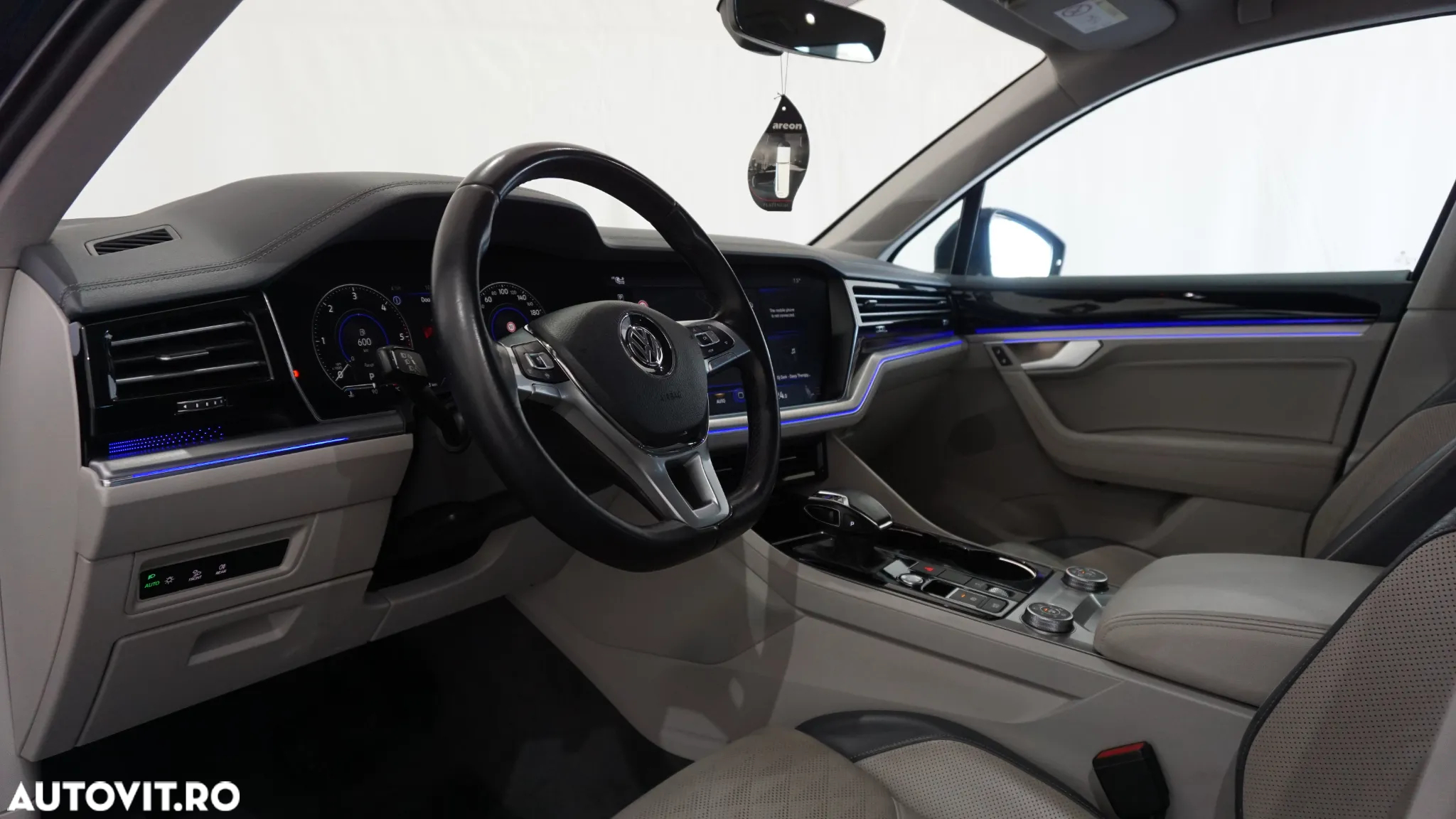 Volkswagen Touareg V6 TDI Elegance - 15