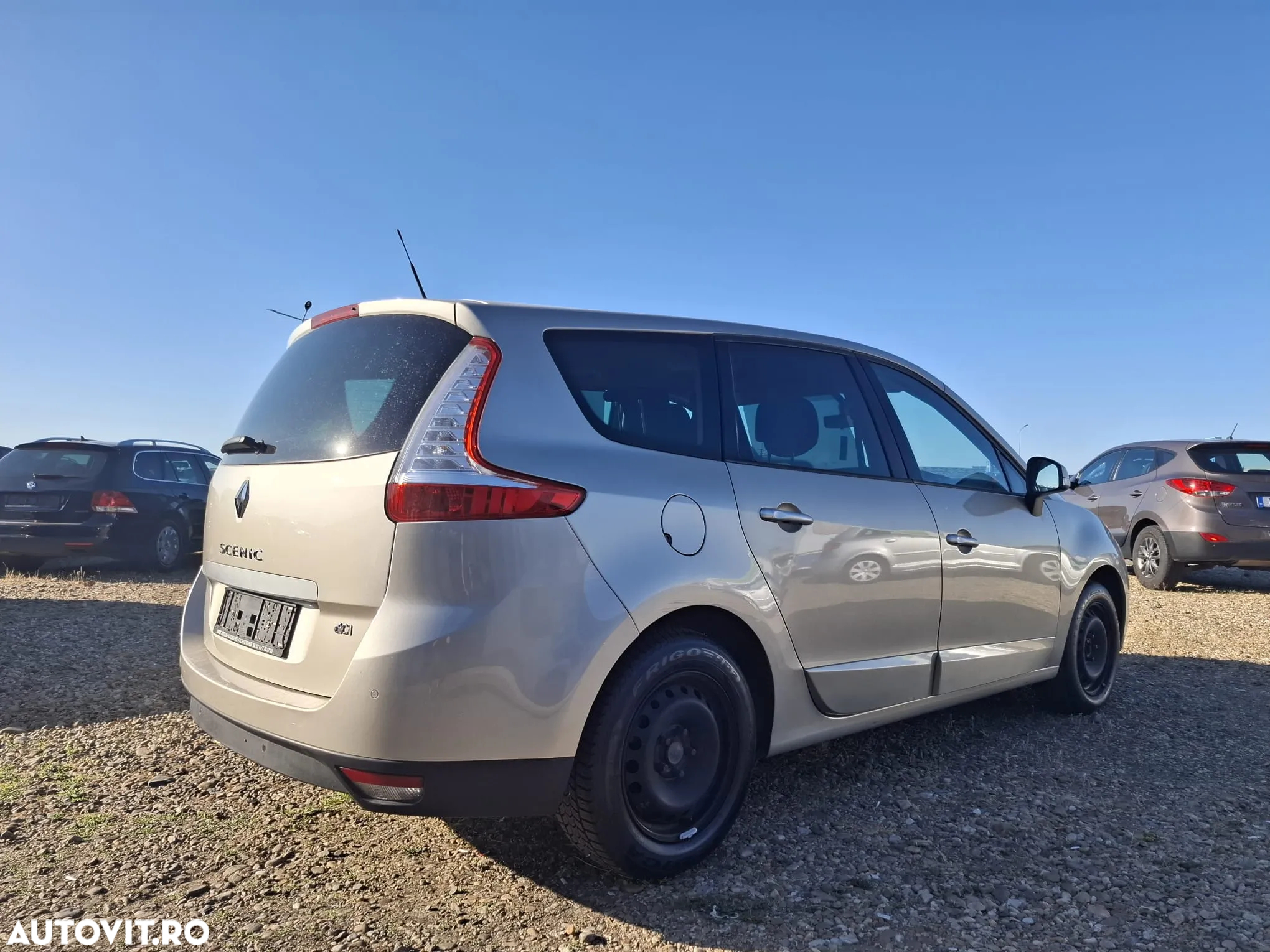 Renault Grand Scenic 1.9 dCi FAP Dynamique - 2