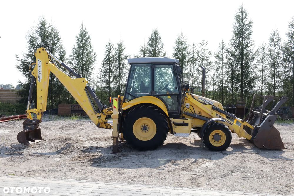 New Holland LB110B - 14