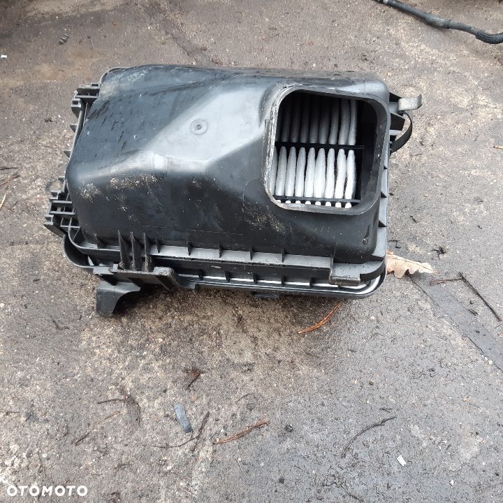 C Crosser 4007 Outlander obudowa filtra powietrza