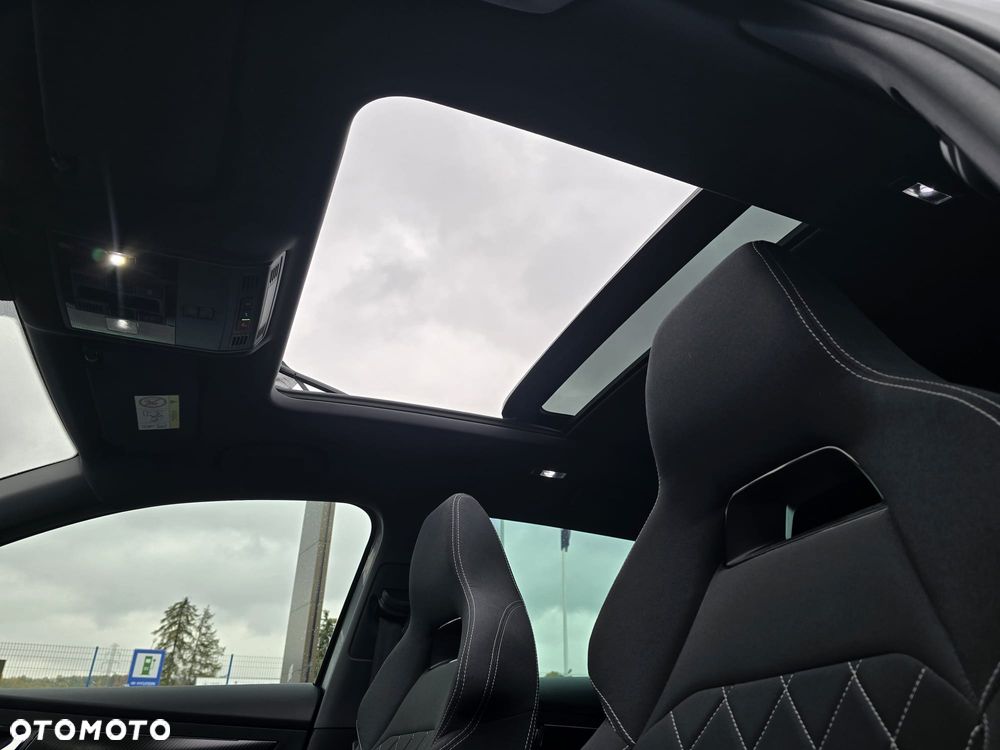 Skoda Karoq 2.0 TDI SCR 4x4 Sportline DSG - 9