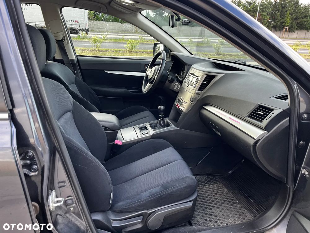 Subaru Legacy - 28