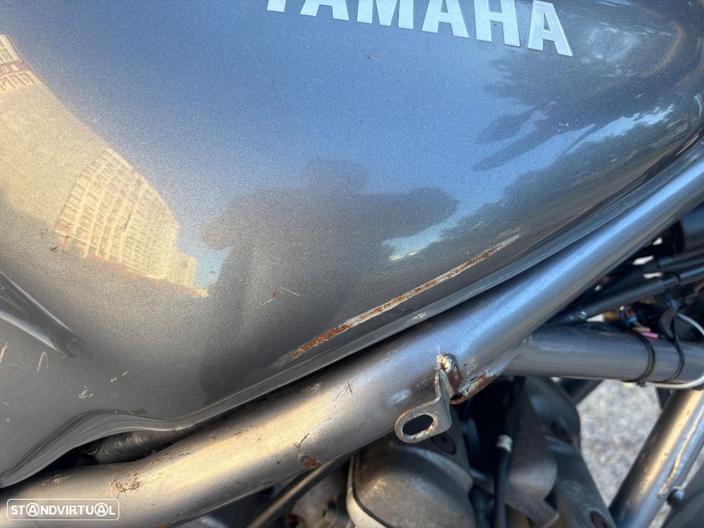 Yamaha XJ - 6