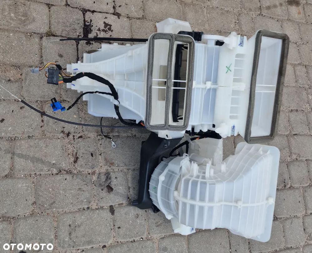 NAGRZEWNICA LJ413299199 OPEL CORSA D - 6