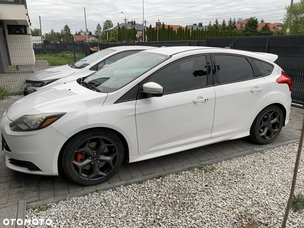 Ford Focus 2.0 EcoBoost ST - 4