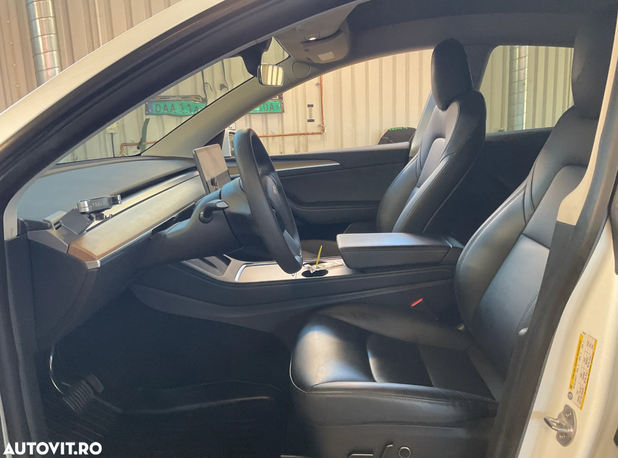 Tesla Model Y Long Range Dual Motor AWD - 6
