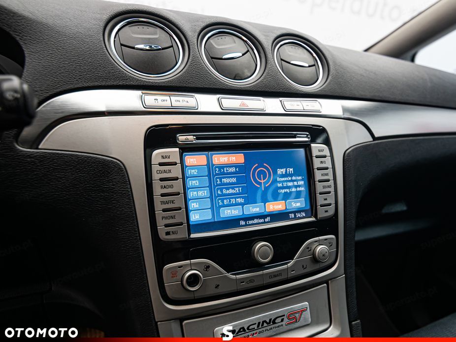 Ford S-Max - 19