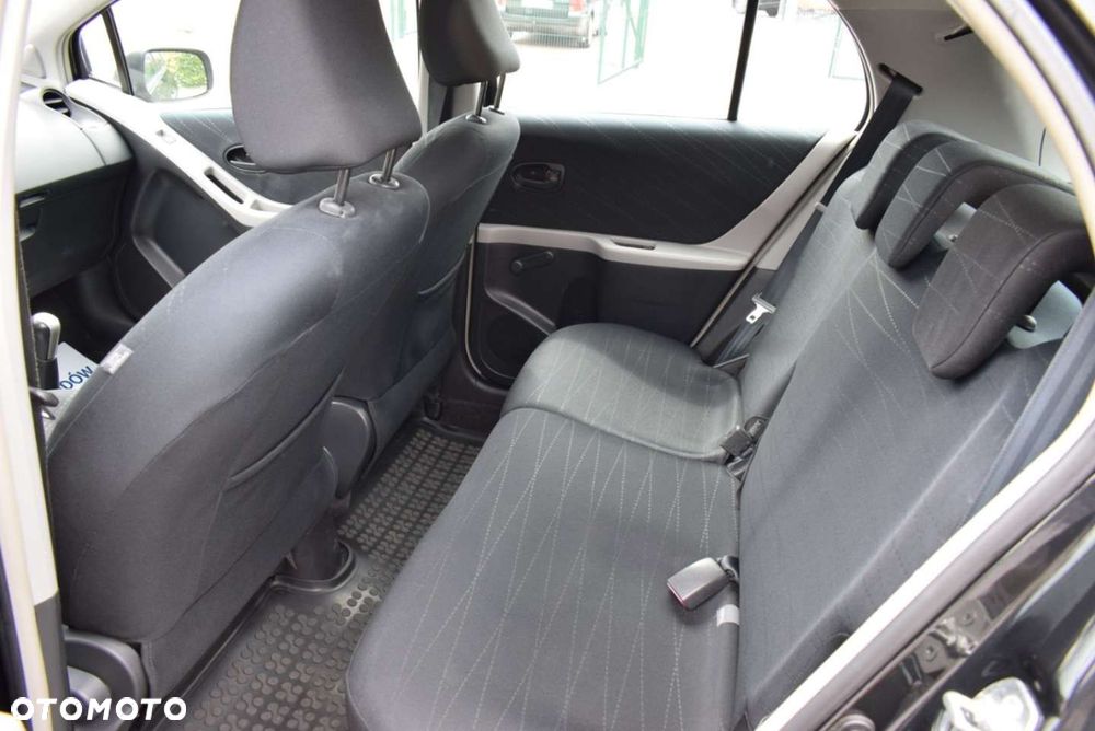 Toyota Yaris - 21