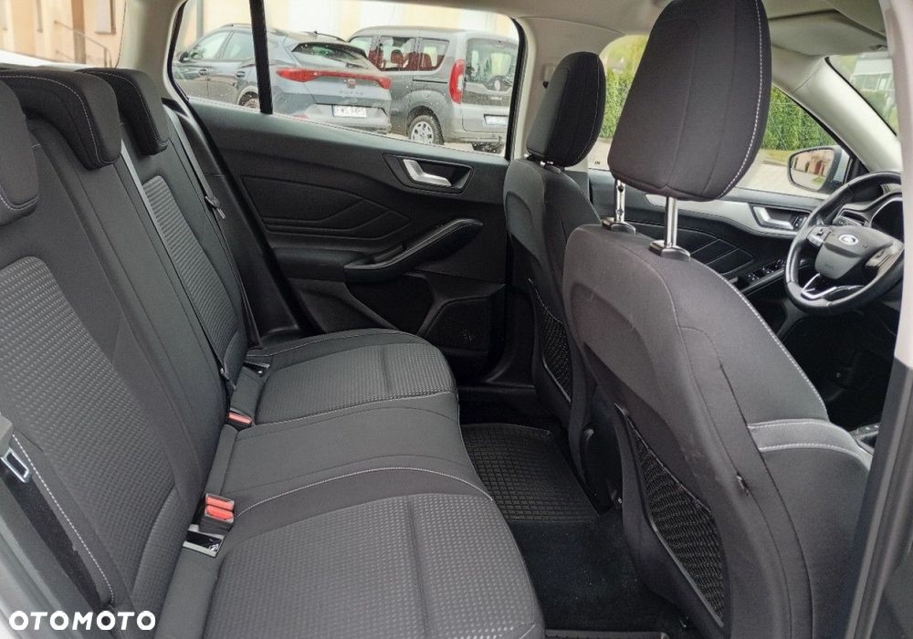 Ford Focus - 16