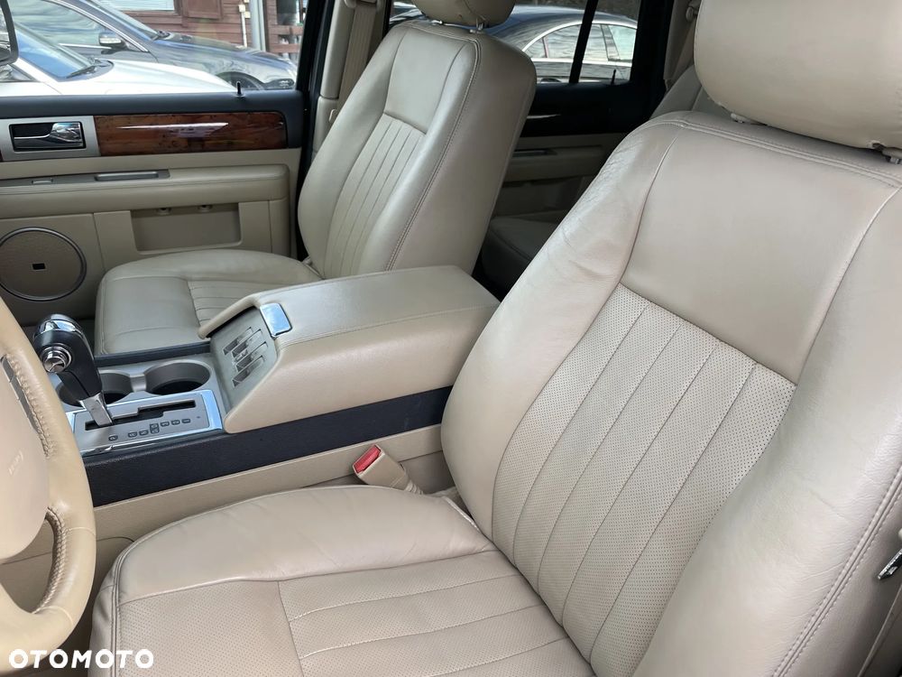 Lincoln Navigator 5.4 4WD - 16