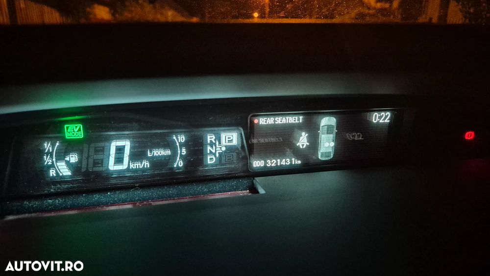 Toyota Prius - 22