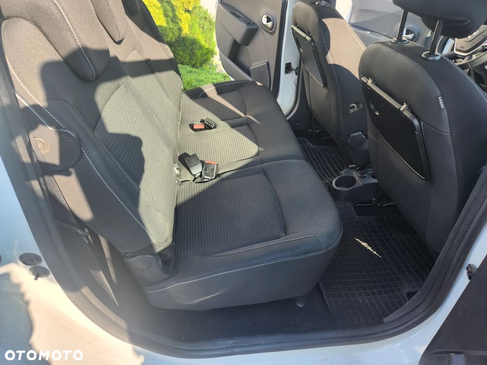 Dacia Lodgy SCe 100 Laureate - 21