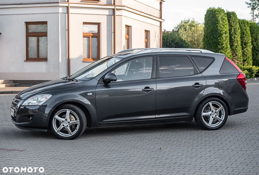 Kia Ceed - 7
