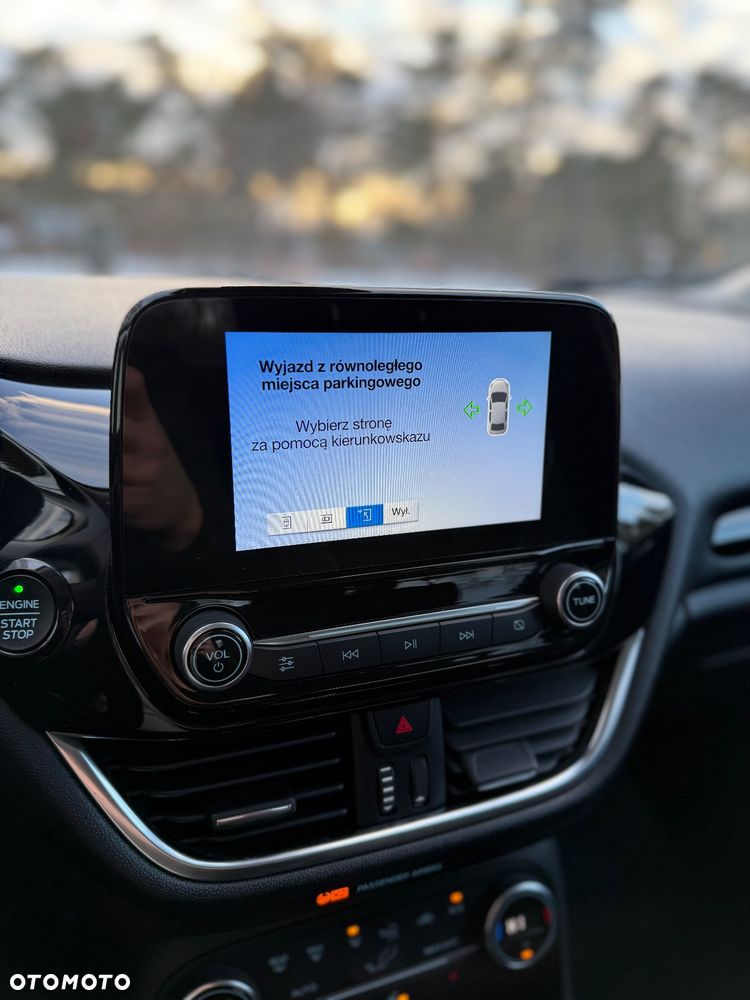 Ford Fiesta 1.0 EcoBoost Titanium - 25