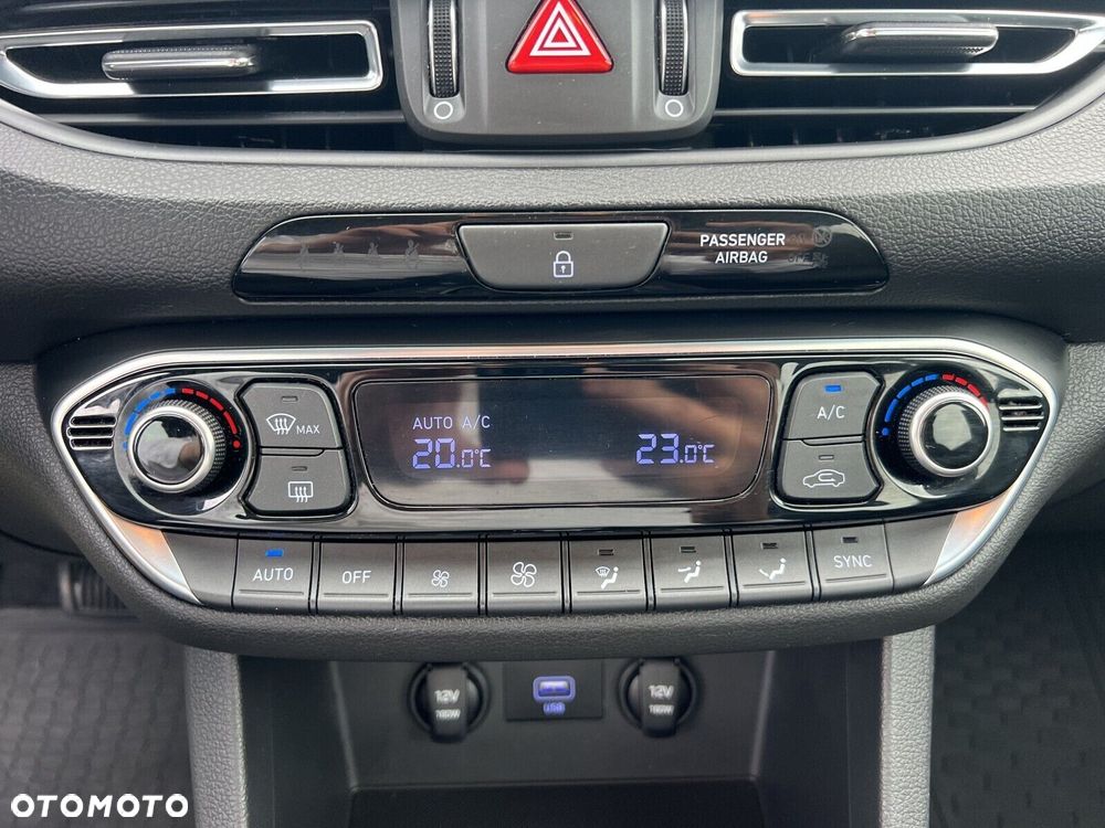 Hyundai i30 1.5 T-GDI 48V Smart DCT - 23