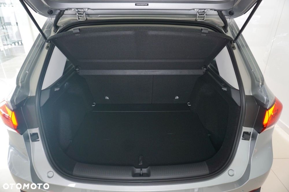 MG ZS - 13