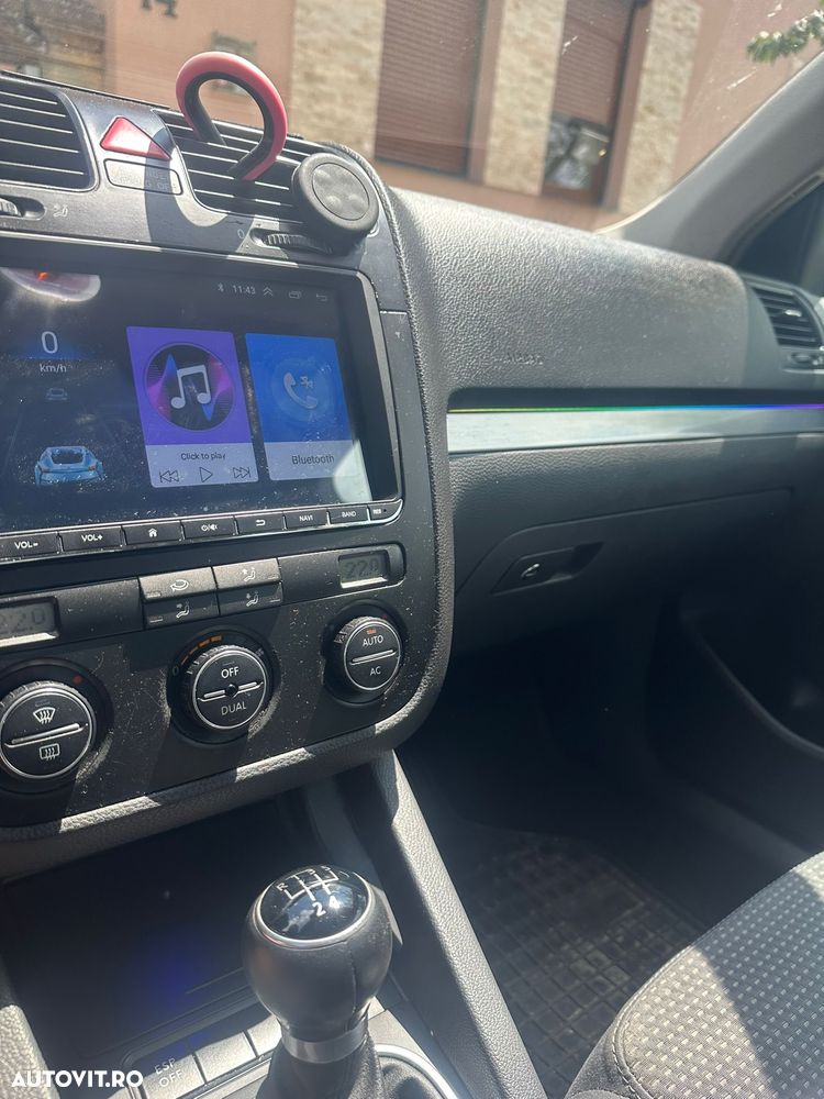 Volkswagen Jetta 2.0 TDI Comfortline - 3