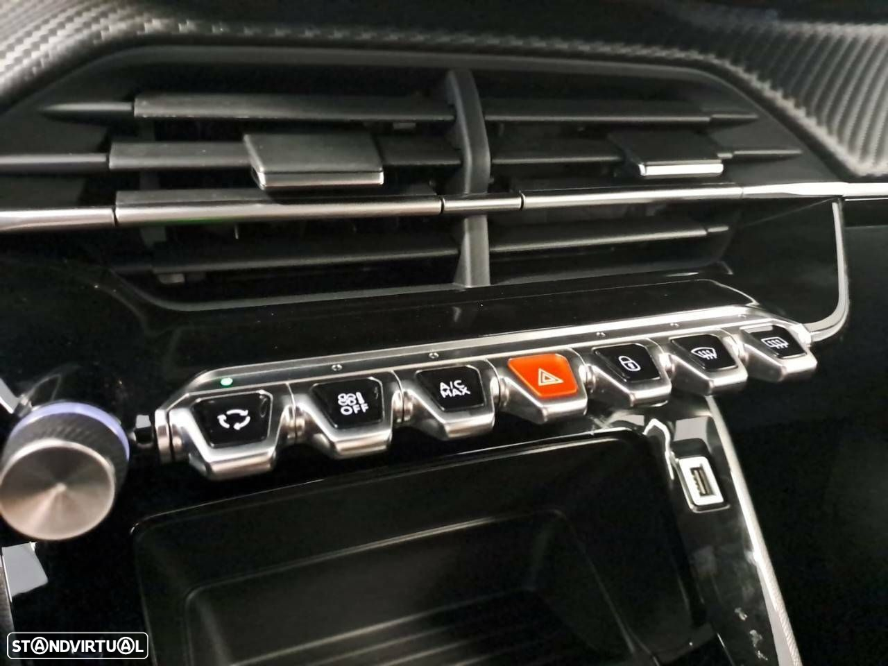 Peugeot 2008 1.5 BlueHDi Active Pack EAT8 - 22