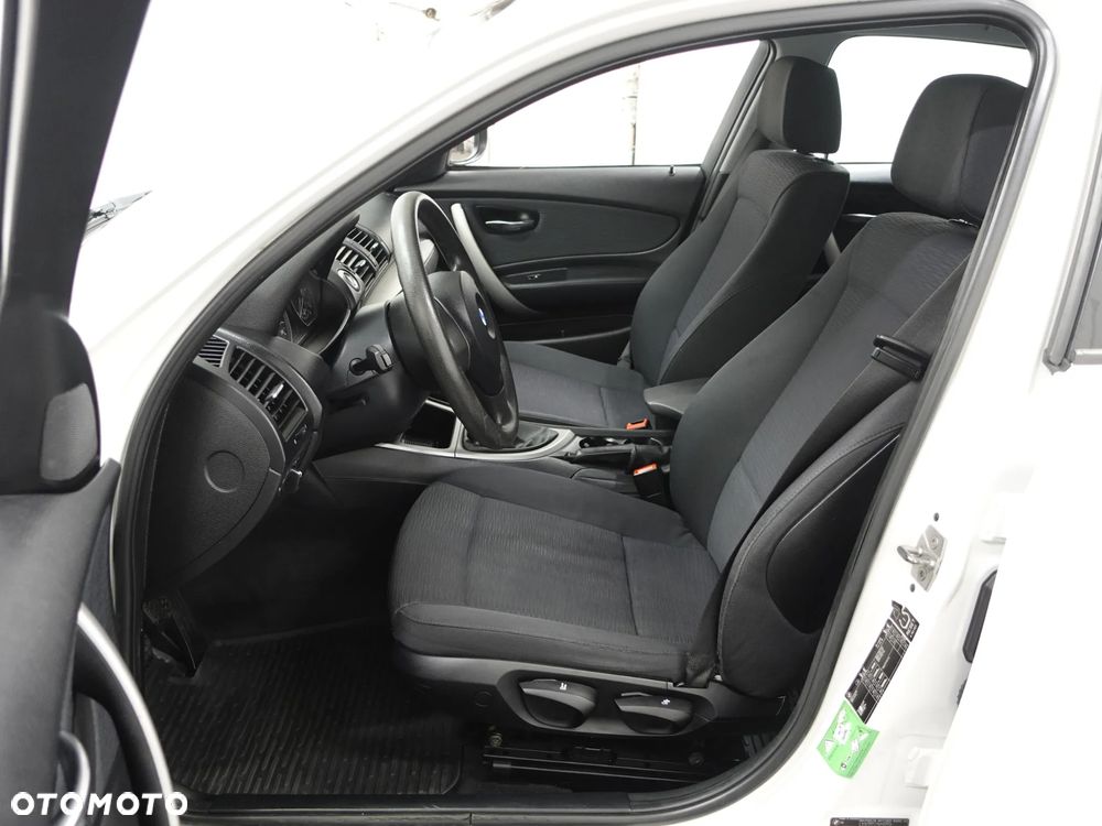 BMW Seria 1 116i - 20