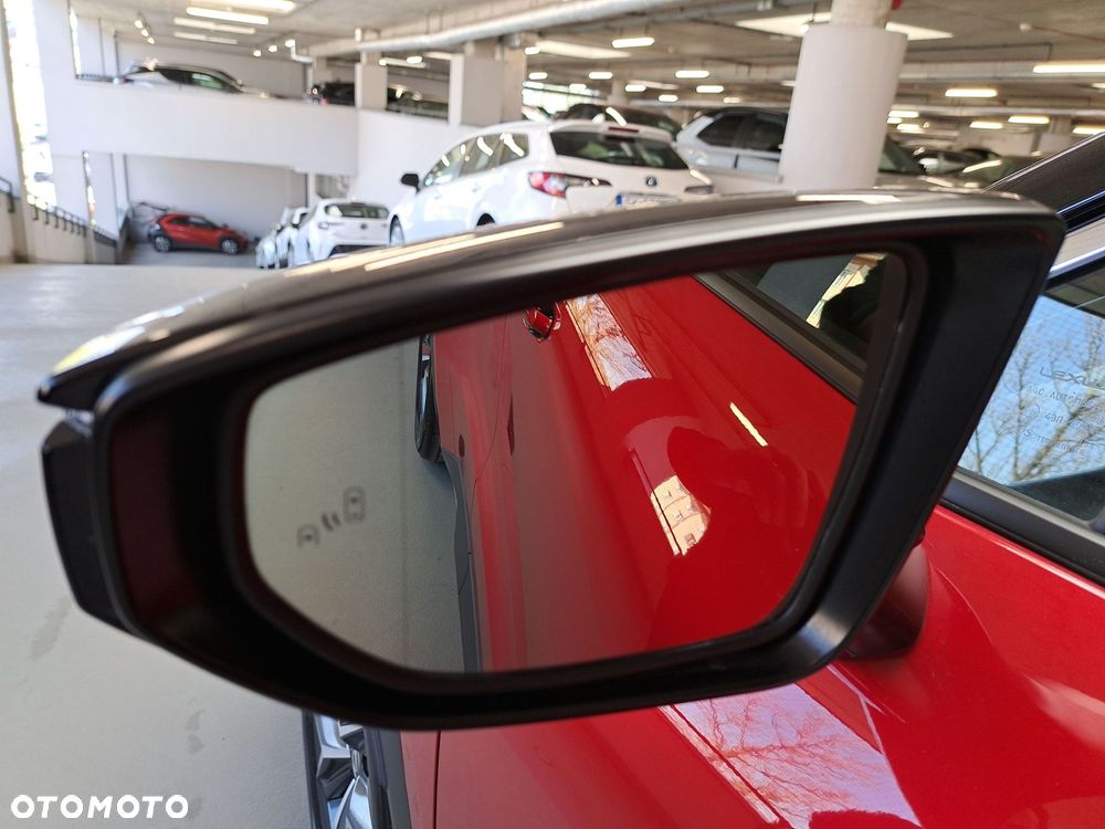 Lexus LBX 1.5 Hybrid Emotion - 35