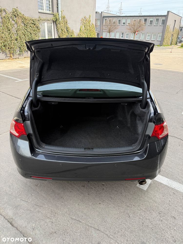 Honda Accord 2.0 Elegance 50 Jahre Edition - 21