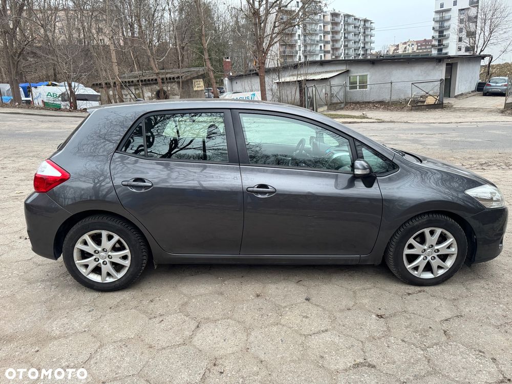 Toyota Auris 1.6 Premium - 7