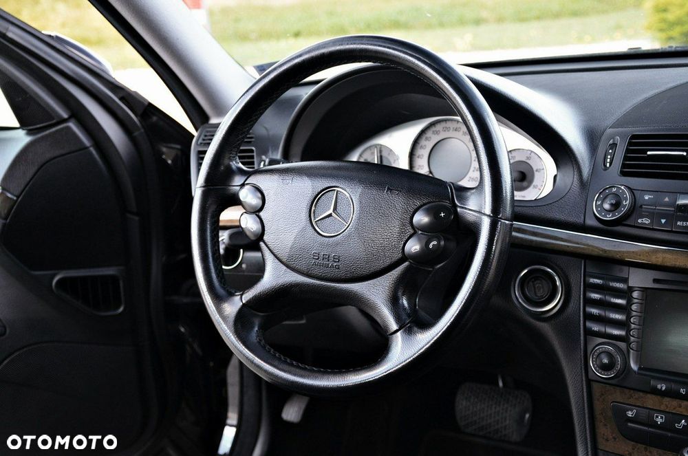 Mercedes-Benz Klasa E - 22