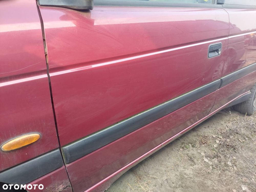 DRZWI KOMPLETNE LEWY PRZÓD MAZDA MPV I FL - 2