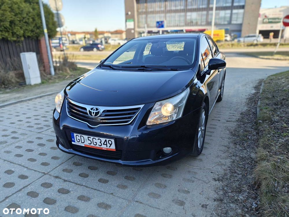 Toyota Avensis 2.0 D-4D - 14