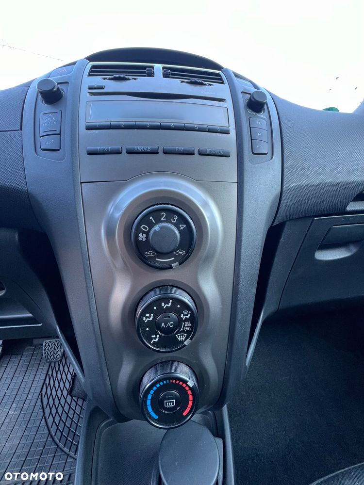 Toyota Yaris 1.0 VVT-i Cool - 8